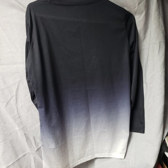 New Roxy knock-off ombre light shirt (bundle 3 for $20) - Picture 2 of 3